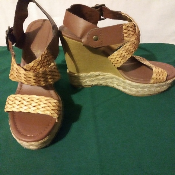 Montero Bay Tan wedge sandal - Picture 3 of 5
